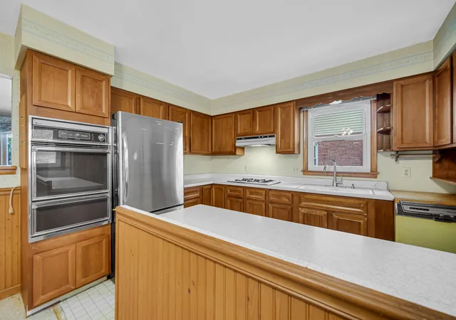 Homes for sale in Griffith, IN | 519 N Jay Ave, Griffith, IN 46319 | MLS# 839227