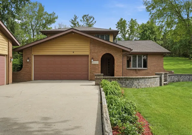 3rd image of 12 E 700 N, Valparaiso, IN 46383 | MLS# 839304