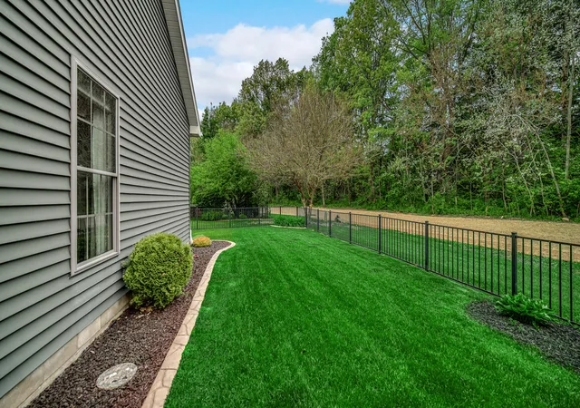 26th image of 60 N Prairie Pkwy, Valparaiso, IN 46385 | MLS# 839203