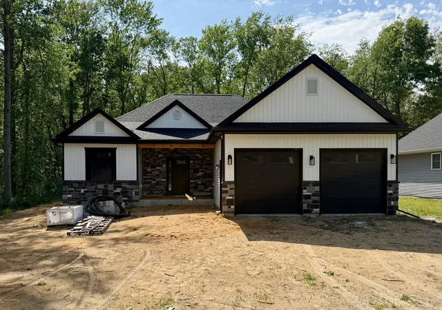 Homes for sale in Knox, IN | 1247 S Roosevelt Rd, Knox, IN 46534 | MLS# 839205