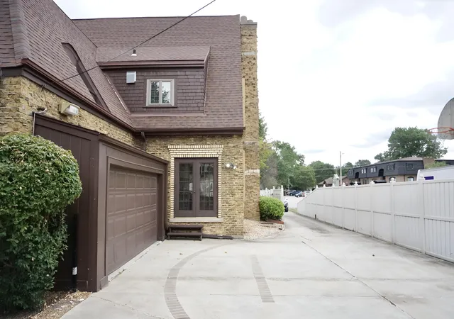 5th image of 317 N Main St, Crown Point, IN 46307 | MLS# 839217