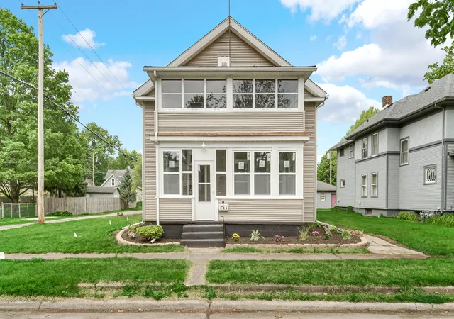2nd image of 406 D St, La Porte, IN 46350 | MLS# 839229