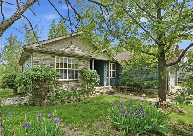 1st image of 5 Browning Ln, Valparaiso, IN 46383 | MLS# 839332