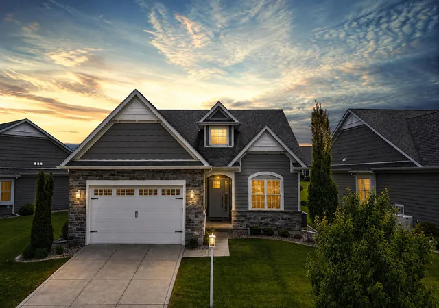 Photo 1 of Single family home for sale at 14231 Onyx Way, Dyer, IN 46311 | MLS# 839430 | Listing updated on 2026-10-01