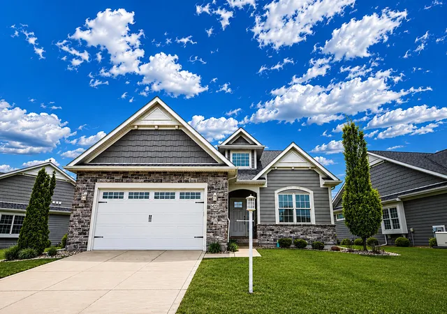 Photo 2 of Single family home for sale at 14231 Onyx Way, Dyer, IN 46311 | MLS# 839430 | Listing updated on 2026-10-01