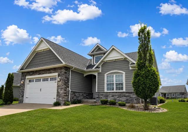 Photo 3 of Single family home for sale at 14231 Onyx Way, Dyer, IN 46311 | MLS# 839430 | Listing updated on 2026-10-01