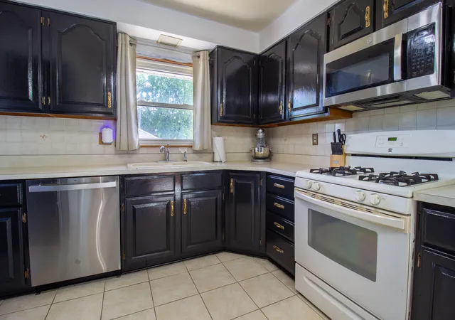 Photo 2 of Single family home for sale at 7920 Harrison Ave, Munster, IN 46321 | MLS# 839435 | Listing updated on 2026-09-15
