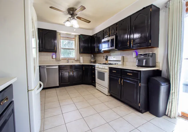 Photo 3 of Single family home for sale at 7920 Harrison Ave, Munster, IN 46321 | MLS# 839435 | Listing updated on 2026-09-15