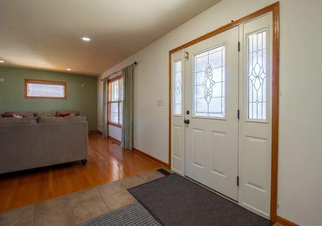 4th image of 2550 Honelee Ct, Valparaiso, IN 46385 | MLS# 839456