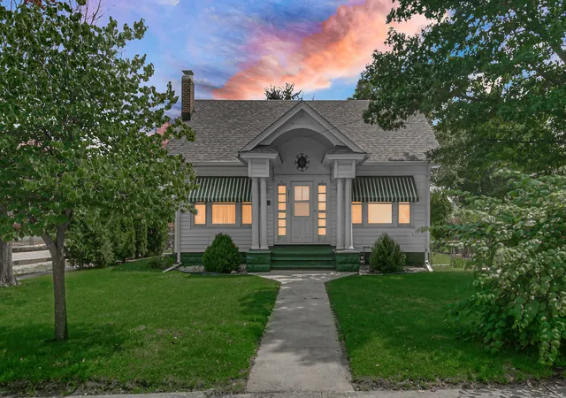 1st image of 2417 Putnam St, Lake Station, IN 46405 | MLS# 842577