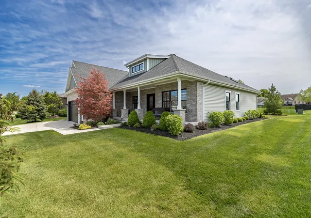 Photo 2 of Sale Pending at 9863 Elle Ave, Saint John, IN 46373 | MLS# 839438 | Listing updated on 2026-09-26