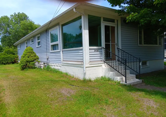 Photo 3 of Single family home for sale at 2926 W Old Ridge Rd, Hobart, IN 46342 | MLS# 840173 | Listing updated on 2026-09-15