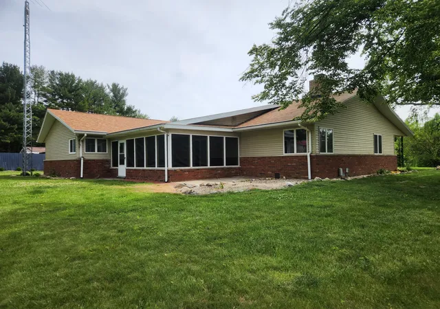 Homes for sale in Rensselaer, IN | 4726 Locksley Dr E, Rensselaer, IN 47978 | MLS# 839548