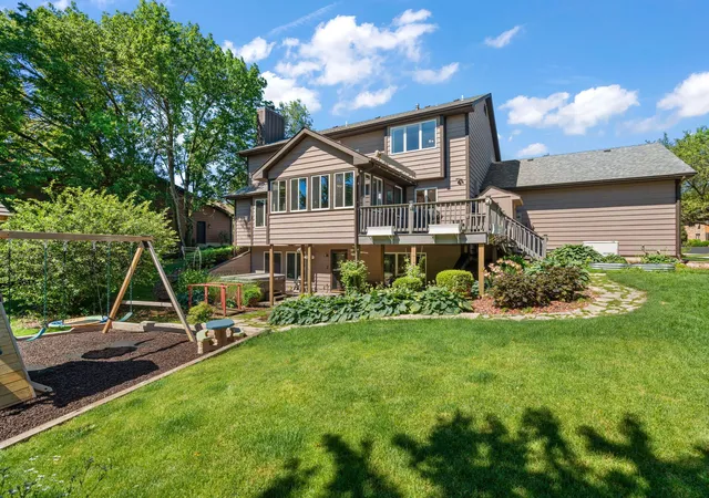 2nd image of 600 Morningside Dr, Crown Point, IN 46307 | MLS# 840827