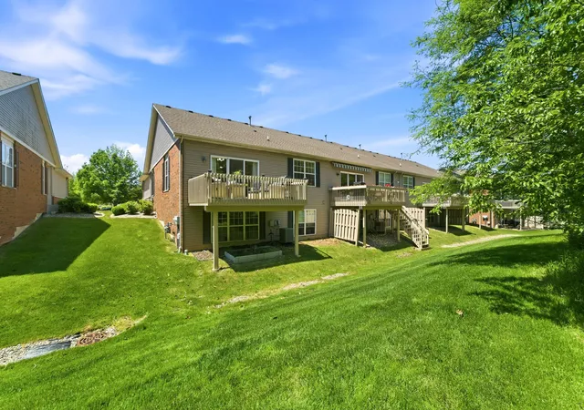 Homes for sale in St. John, IN | 8745 Forest Glen Ct, St. John, IN 46373 | MLS# 839600