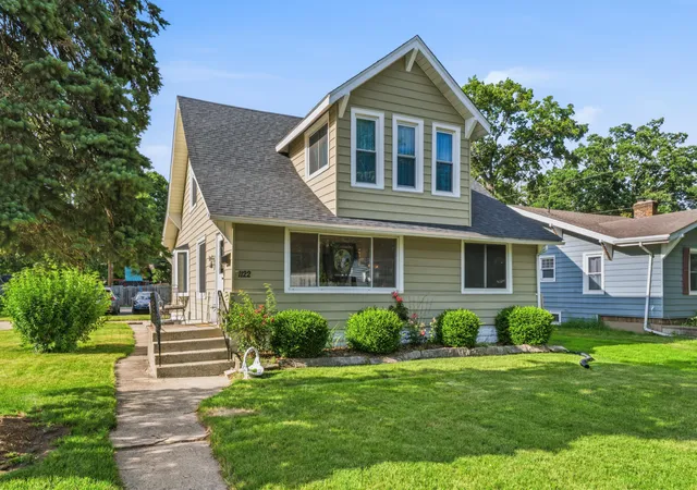 1st image of 1122 Devonshire St, Hobart, IN 46342 | MLS# 840843
