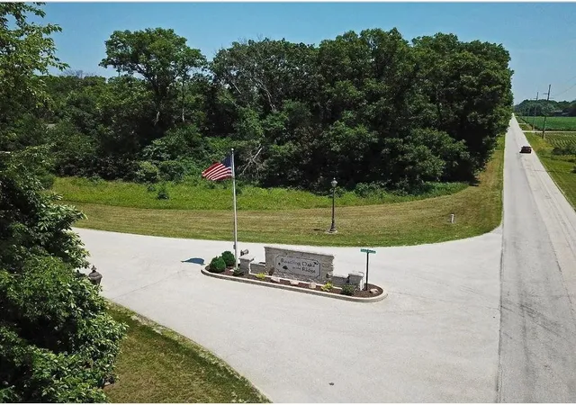 Homes for sale in Wheatfield, IN | 11022 Pleasant Grove Dr, Wheatfield, IN 46392 | MLS# 839635