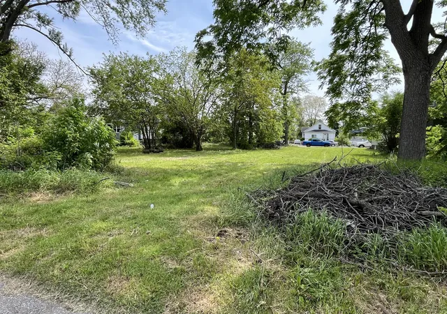 3rd image of 933 Murray St, Hammond, IN 46320 | MLS# 839684
