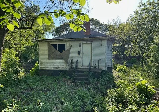 Photo 1 of Single family home for sale at 3912 Virginia St, Gary, IN 46409 | MLS# 839779 | Listing updated on 2026-08-01