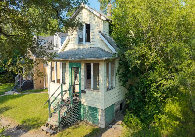 Photo 3 of Single family home for sale at 3869 Connecticut St, Gary, IN 46409 | MLS# 839764 | Listing updated on 2026-07-20