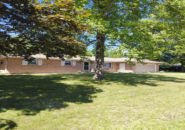 1st image of 1749 Green Meadow Ln, Chesterton, IN 46304 | MLS# 839746