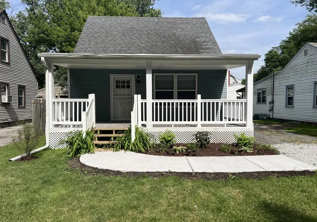 1st image of 3851 Maple St, Hobart, IN 46342 | MLS# 840898