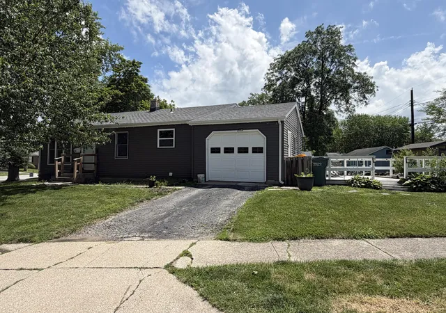 Photo 1 of Single family home for sale at 102 Northview Dr, Valparaiso, IN 46383 | MLS# 839729 | Listing updated on 2026-09-26