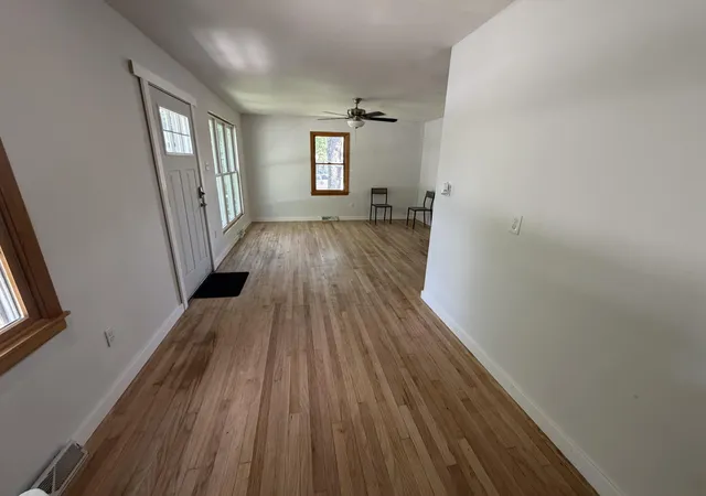 Photo 4 of Single family home for sale at 102 Northview Dr, Valparaiso, IN 46383 | MLS# 839729 | Listing updated on 2026-09-26