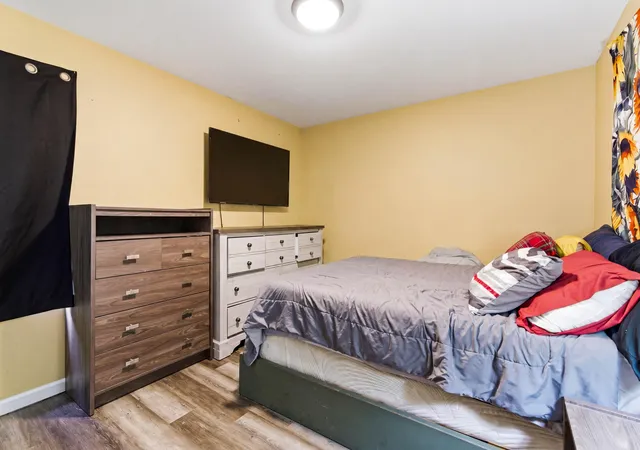 Photo 2 of Single family home for sale at 733 Devonshire Rd, Valparaiso, IN 46385 | MLS# 839738 | Listing updated on 2026-08-03