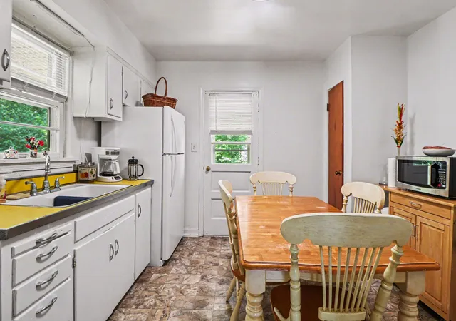 4th image of 206 S Adams St, Hebron, IN 46341 | MLS# 840000