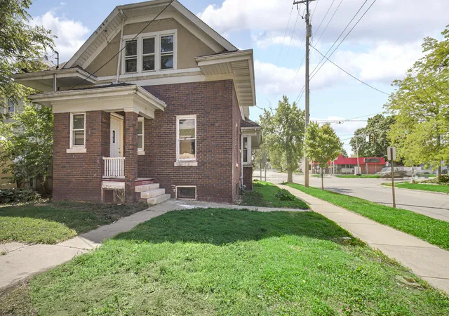 Photo 3 of Single family home for sale at 101 E Lincolnway, La Porte, IN 46350 | MLS# 839853 | Listing updated on 2026-09-18