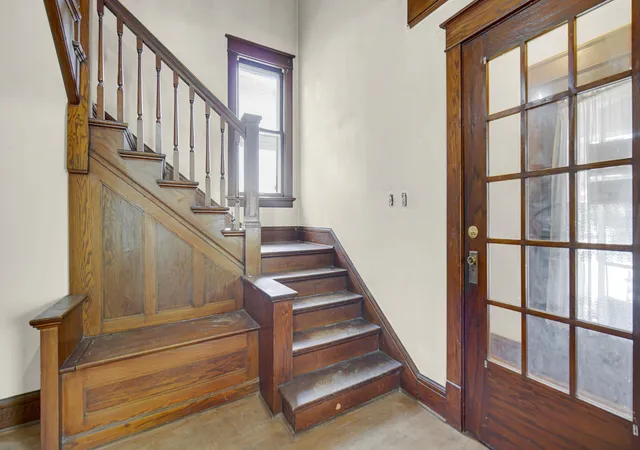 Photo 4 of Single family home for sale at 101 E Lincolnway, La Porte, IN 46350 | MLS# 839853 | Listing updated on 2026-09-18