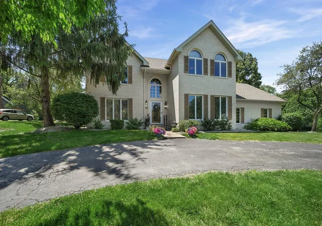 2nd image of 144 Guilford Rd, Valparaiso, IN 46385 | MLS# 839892
