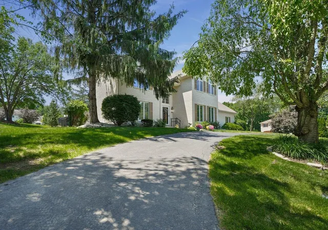 4th image of 144 Guilford Rd, Valparaiso, IN 46385 | MLS# 839892