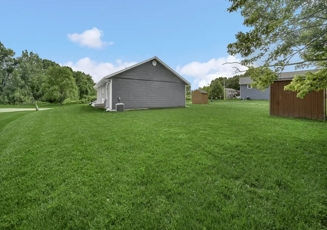 Homes for sale in Lake Station, IN | 2908 Watertown Ave, Lake Station, IN 46405 | MLS# 839909