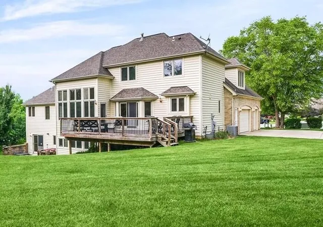 2nd image of 8751 Bridgewater Ct, Crown Point, IN 46307 | MLS# 840665
