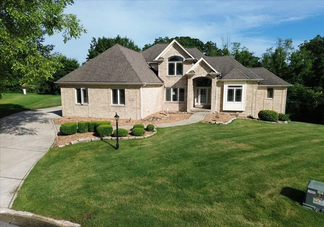4th image of 8751 Bridgewater Ct, Crown Point, IN 46307 | MLS# 840665