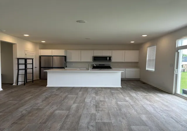 5th image of 179 Aviana Ave, Hobart, IN 46342 | MLS# 839837