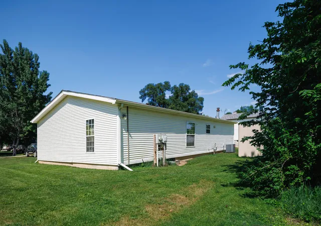 5th image of 605 E Washington St, Morocco, IN 47963 | MLS# 839854