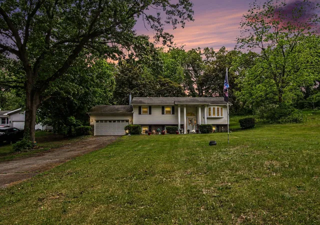 Photo 2 of Single family home for sale at 5606 W 300 North, La Porte, IN 46350 | MLS# 840133 | Listing updated on 2026-09-05