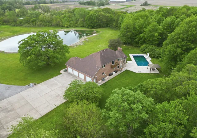 Photo 3 of Single family home for sale at 3000 E 121st Avenue, Crown Point, IN 46307 | MLS# 839881 | Listing updated on 2026-08-18