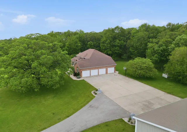 Photo 3 of Single family home for sale at 3000 E 121st Avenue, Crown Point, IN 46307 | MLS# 839881 | Listing updated on 2026-08-18
