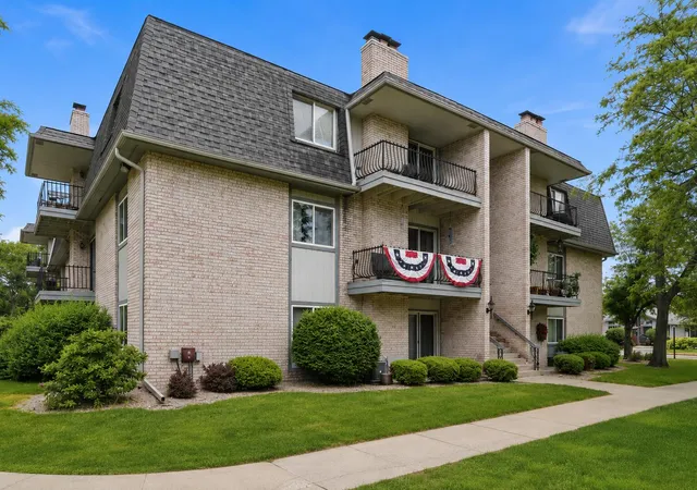 Homes for sale in Schererville, IN | 1725 Homan Dr #204, Schererville, IN 46375 | MLS# 840027