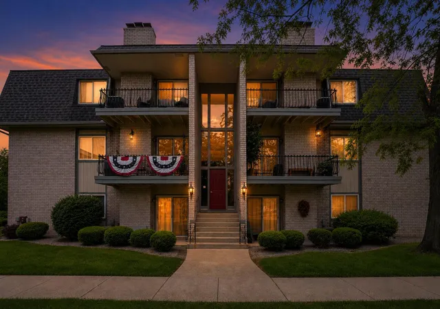 Homes for sale in Schererville, IN | 1725 Homan Dr #204, Schererville, IN 46375 | MLS# 840027