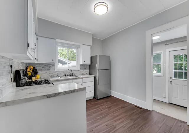 Photo 3 of Single family home for sale at 726 E Angelica St, Rensselaer, IN 47978 | MLS# 839949 | Listing updated on 2026-08-19