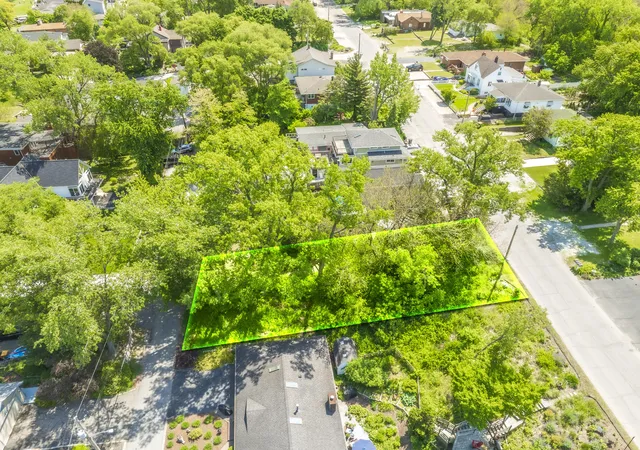 1st image of 7710 Oak Ave, Gary, IN 46403 | MLS# 839931