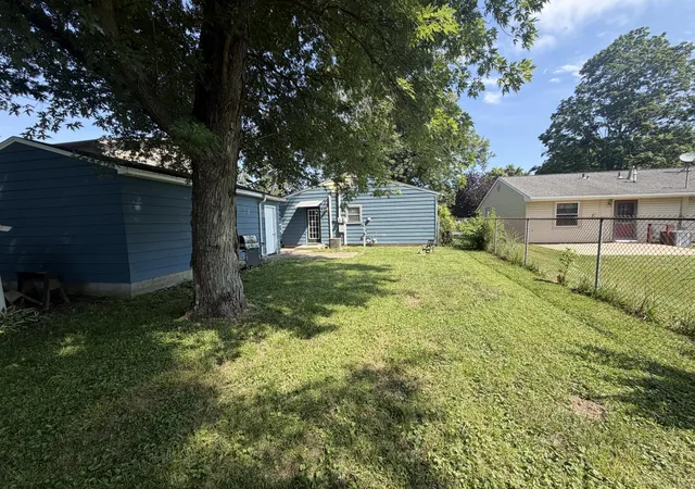 11th image of 1025 W Porter Ave, Chesterton, IN 46304 | MLS# 842089