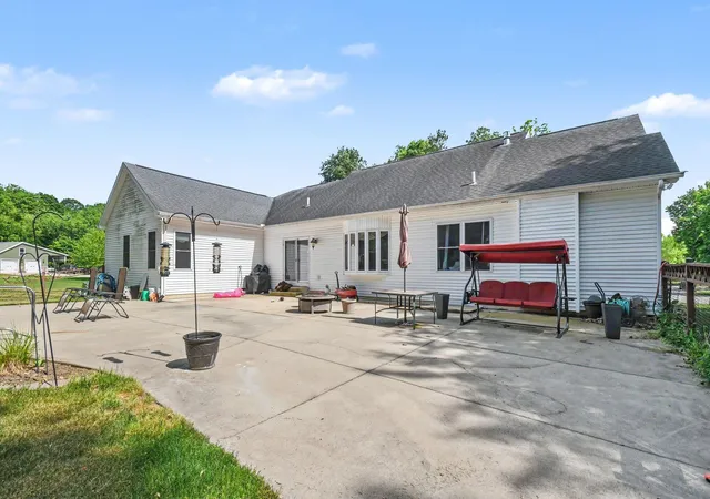 4th image of 55220 Sundance Dr, New Carlisle, IN 46552 | MLS# 839918