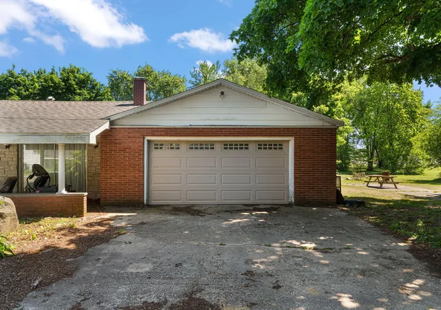 5th image of 211 S Madison St, Medaryville, IN 47957 | MLS# 839957
