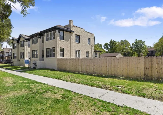 3rd image of 553 - 555 Rhode Island Ct, Gary, IN 46402 | MLS# 839980